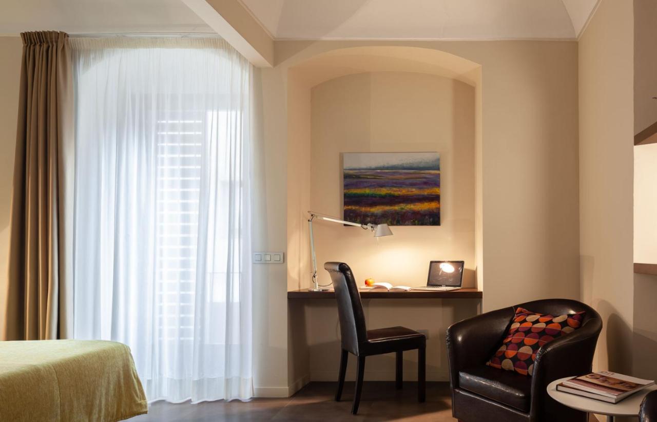 Casa Marcial (Adults Only) Hotel เบซาลู ภายนอก รูปภาพ